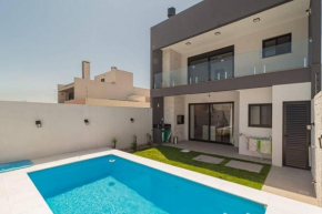 Sobrado de Luxo com Piscina em Pelotas Quartier